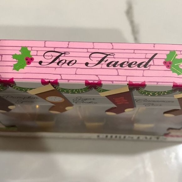TOO FACED THE SWEET SMELL OF CHRISTMAS TREATS LIQUIFIED LIPSTICK SET - Picture 7 of 9